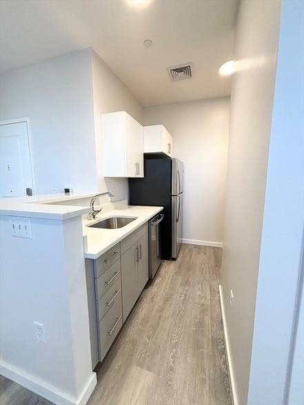 Photo - 30 Beacham St Apartment