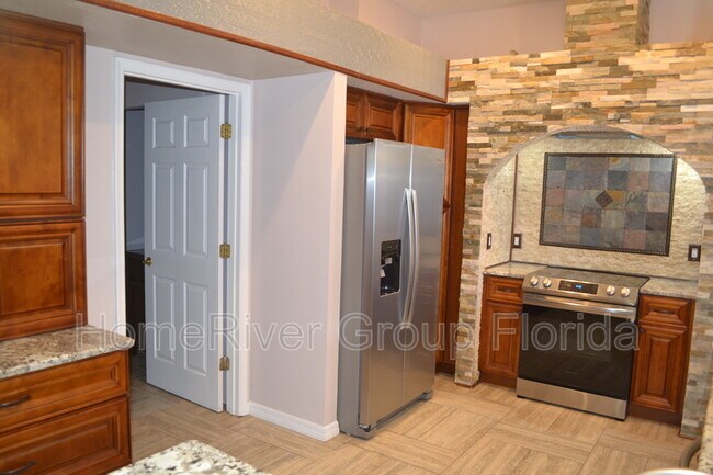 Foto del edificio - 179 Fairway Pointe Cir