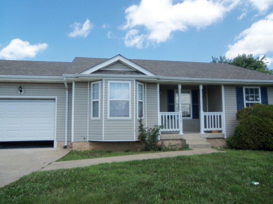 1034 Bush Ave, Oak Grove, KY 42262 House Rental in Oak Grove, KY