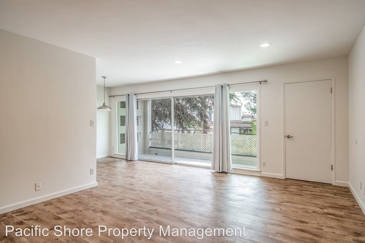 Foto principal - 10755 Ohio Ave