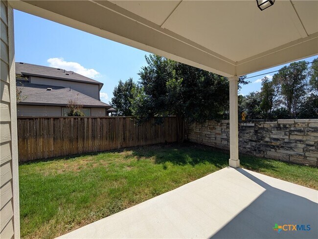 Foto del edificio - 712 Gristmill Dr