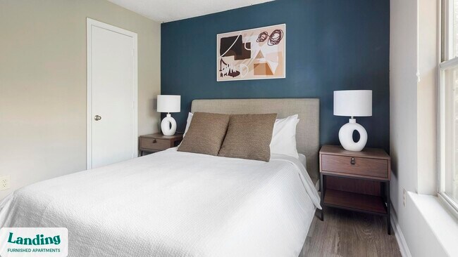 Foto del edificio - 300 Long Shoals Rd