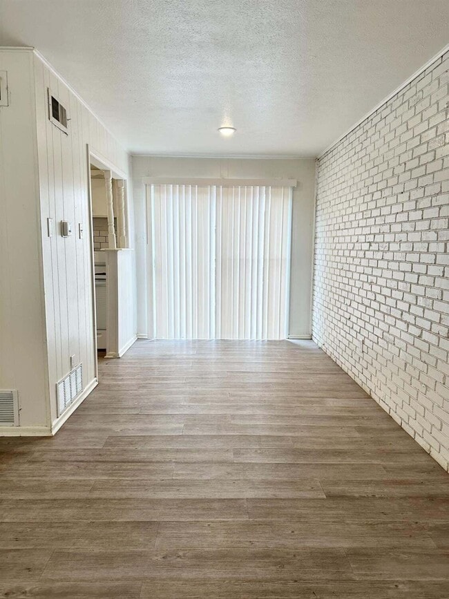 Foto del edificio - 1303 65th St