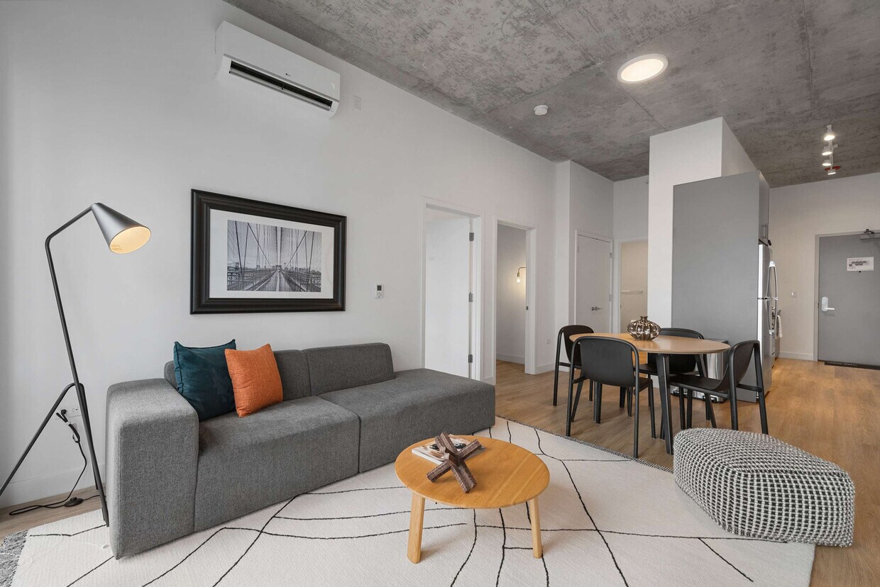 Foto principal - 853 W Blackhawk St