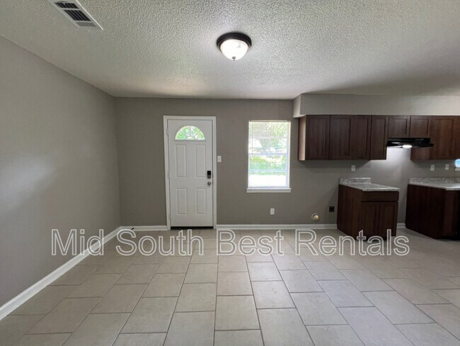 Building Photo - 4017 Westmont Rd