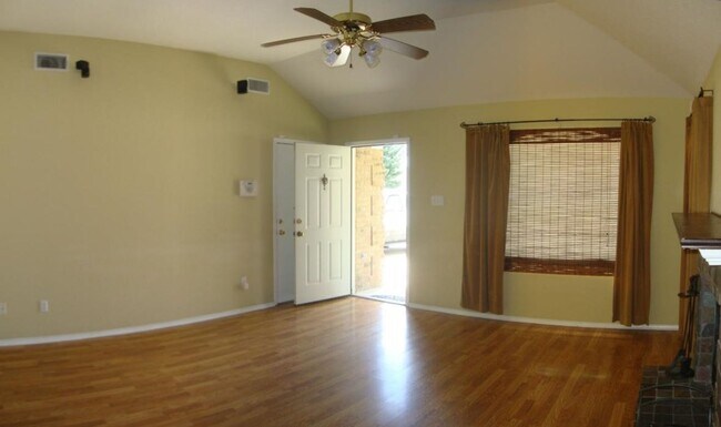 Foto del edificio - 3-Bedroom House for Rent in Killeen