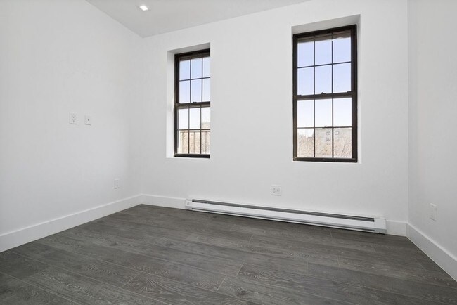 Foto del edificio - 694 Henry St