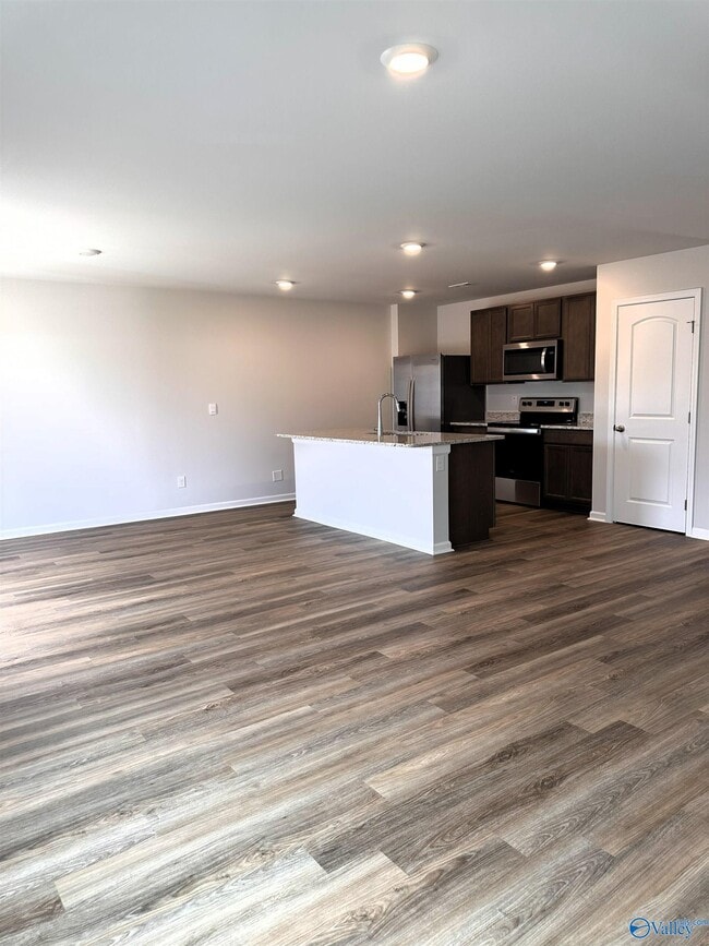 Building Photo - 205 Chubbs Ln