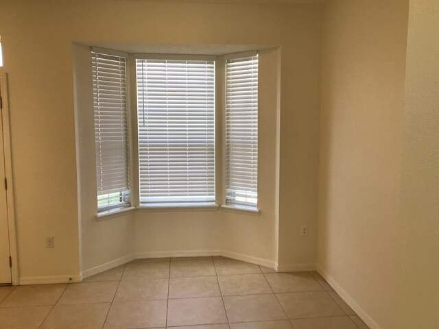 Building Photo - 2514 Teak Court
