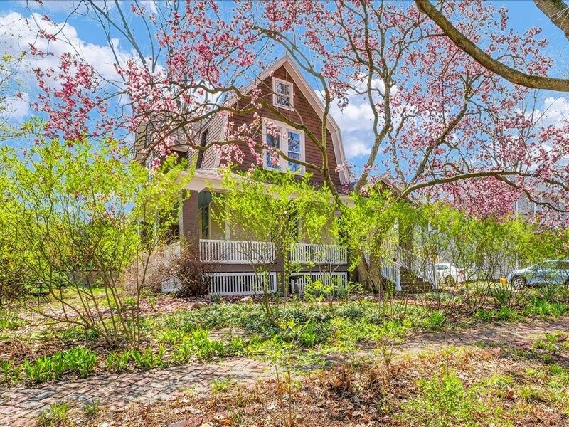 Foto principal - 609 W California Ave