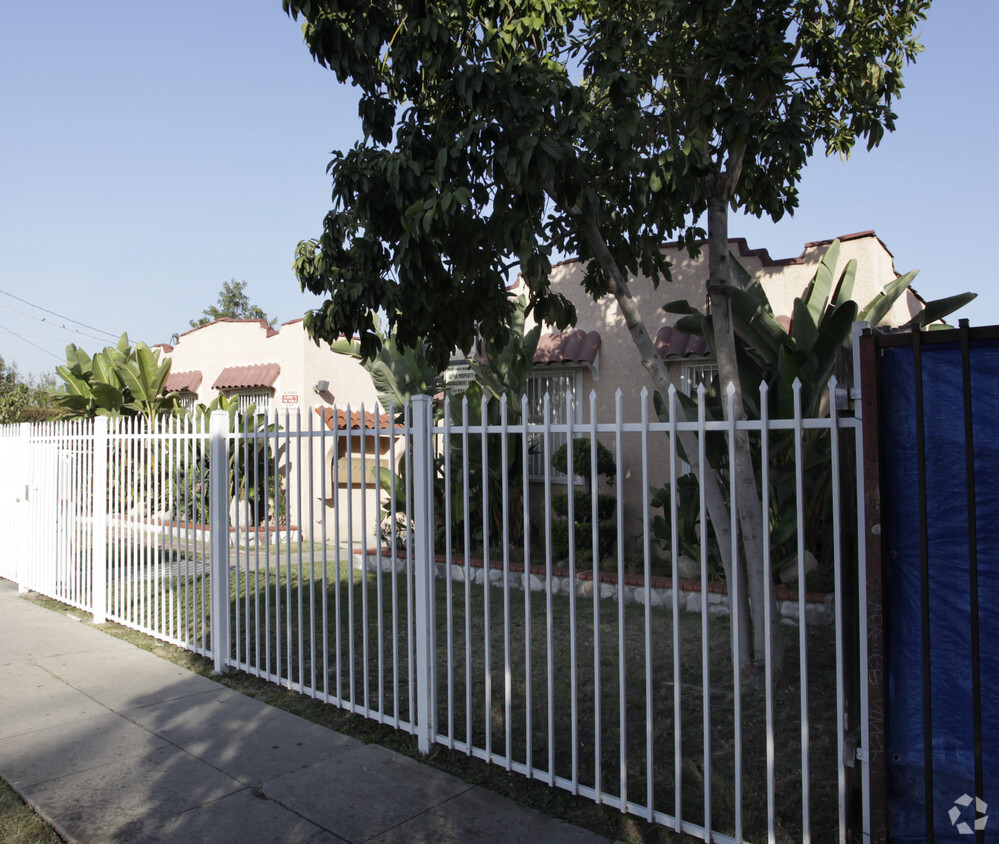 Building Photo - LA78