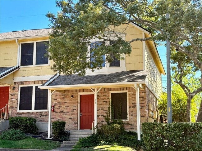 Building Photo - 11901 Swearingen Dr