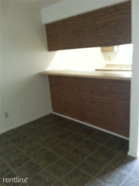 Building Photo - 410 Bryan St