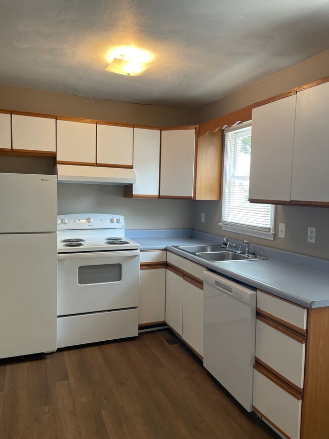 Foto del edificio - 715 Bowman Ave