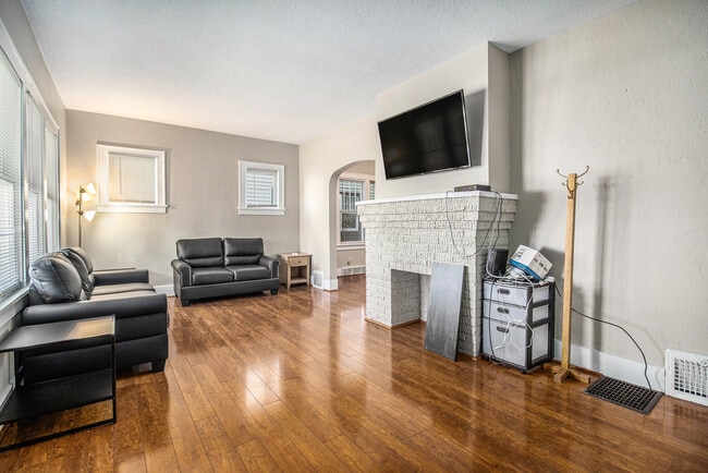 Foto del edificio - 805 Miner St