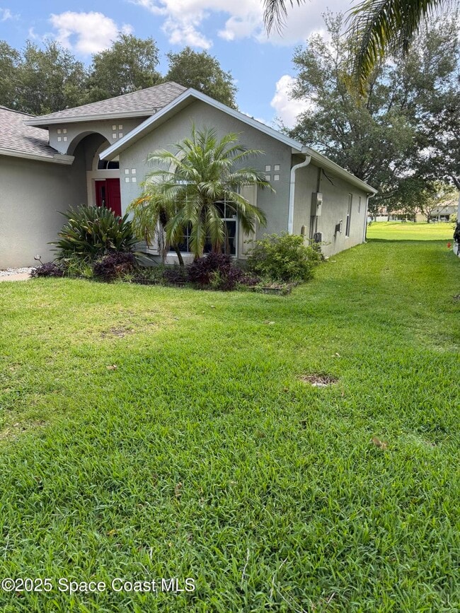 Building Photo - 2111 Savannah Blvd