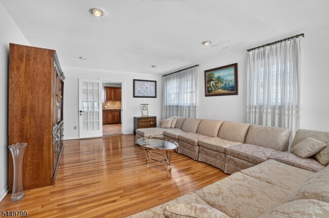 Foto del edificio - 200 N 18th St