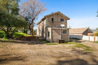 Building Photo - 176 Olive St
