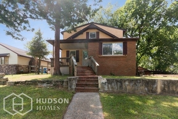 Primary Photo - 17 Spruce Ln