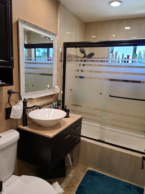 Foto del edificio - 644 E Birch St