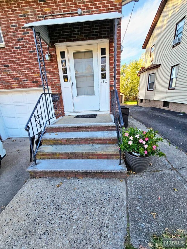 Building Photo - 469 Stuyvesant Ave
