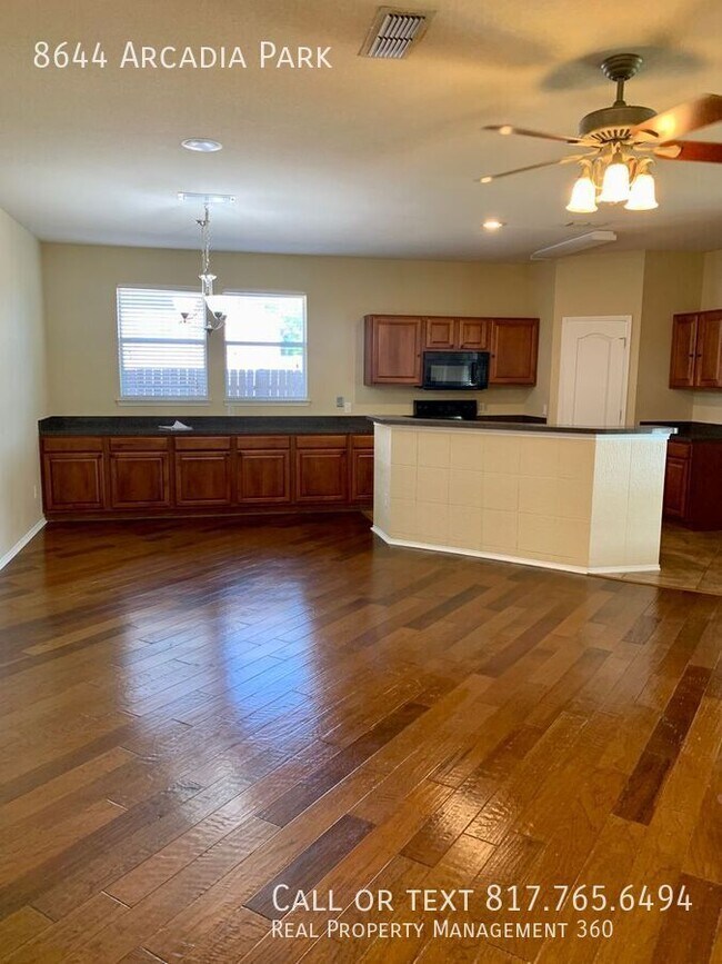 Building Photo - 8644 Arcadia Park Dr