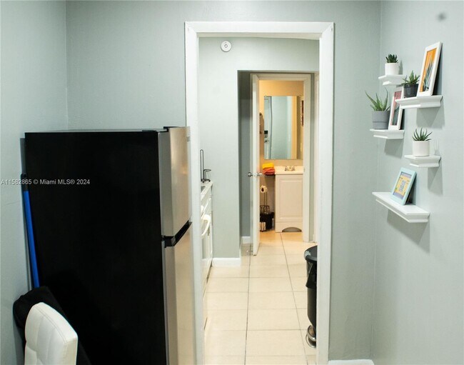 Foto del edificio - 1325 NW 55th St