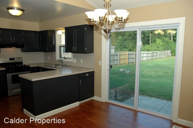 Foto del edificio - 3 br, 2 bath House - 4704 Flying Eagle Dr SE