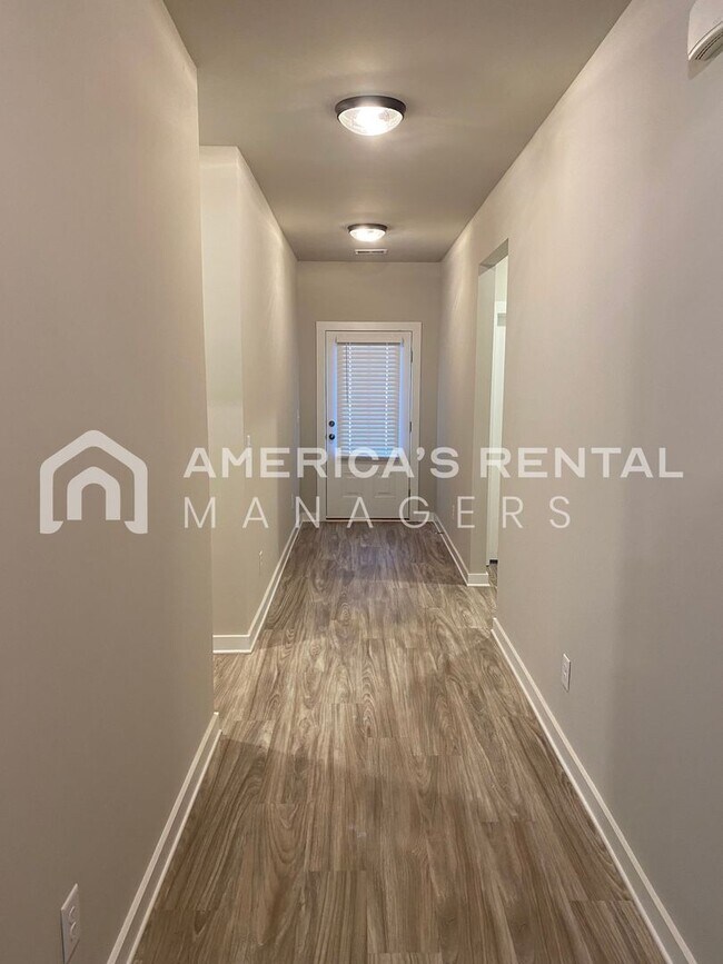 Building Photo - Home for Rent in Jemison, AL!