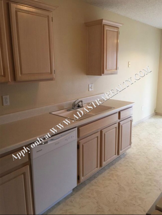 Foto del edificio - Affordable Duplex in Platte City-Available...
