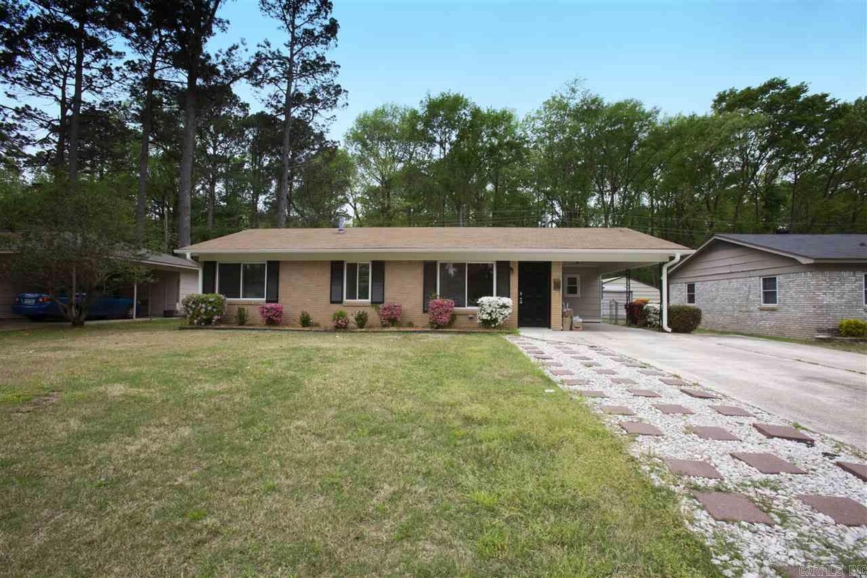 Foto principal - 6724 Carolina Dr