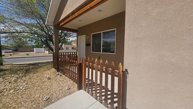 Foto del edificio - 5401 Marble Ave
