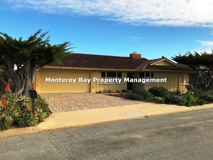 Primary Photo - Beautifully Remodeled Private Oasis!