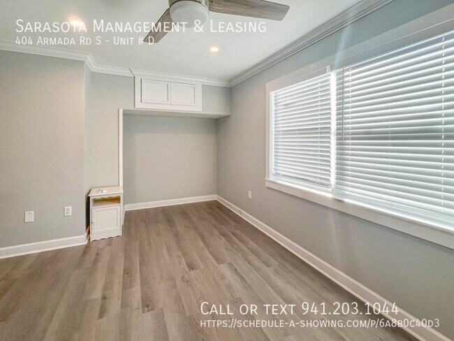 Foto del edificio - 404 Armada Rd S