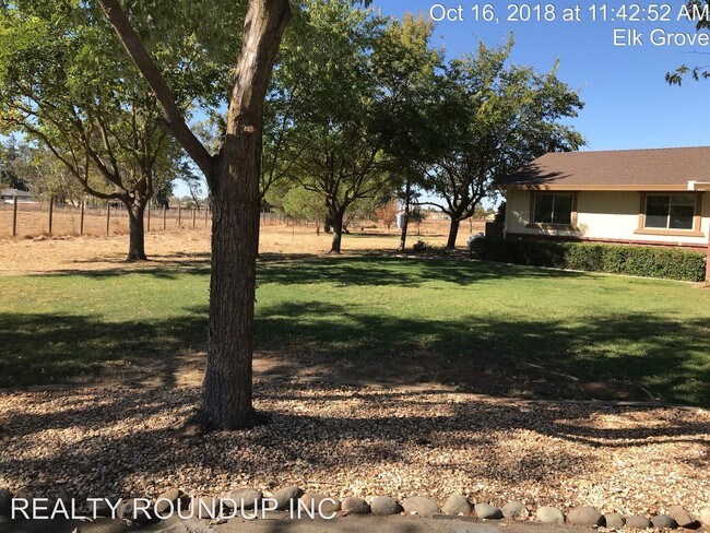 Building Photo - 4 br, 2.5 bath House - 9567 Sheldon Rd