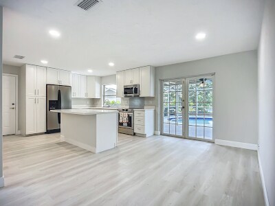 Foto del edificio - 5542 32nd Ave SW