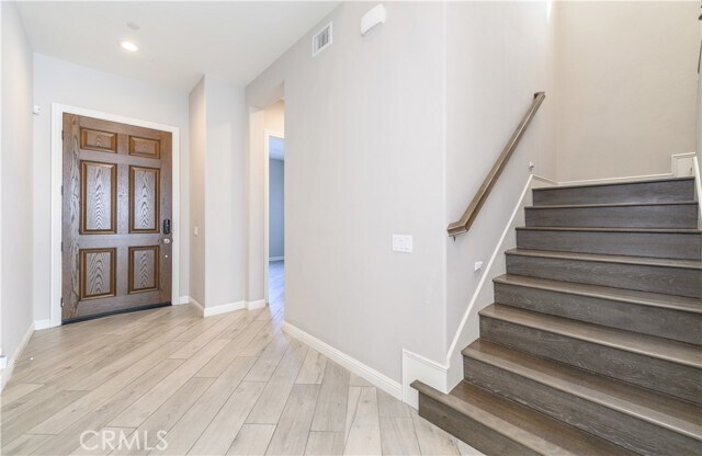 Building Photo - 208 Pinnacle Dr