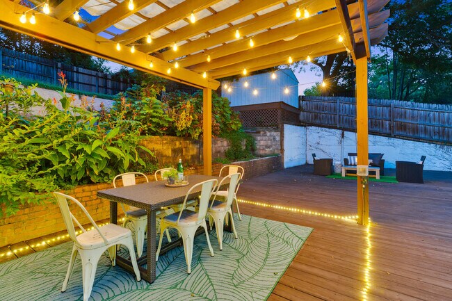 Foto del edificio - 523 Lytle St