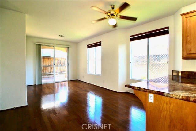 Foto del edificio - 31340 Nichols Ln
