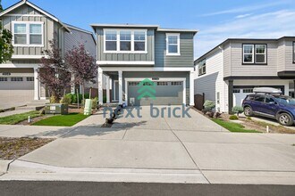 Building Photo - 206 17th Dr