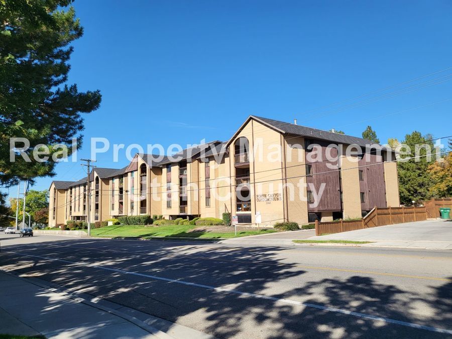 Foto principal - 2244 N Canyon Rd