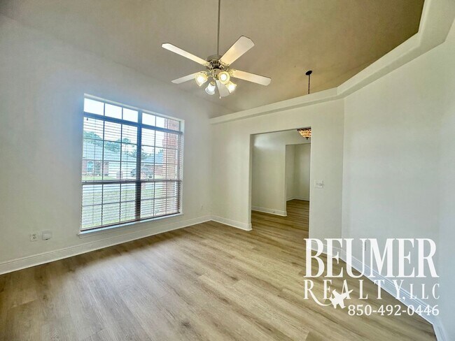Foto del edificio - 4br/3ba Big, Bold, Beautiful Home for Rent