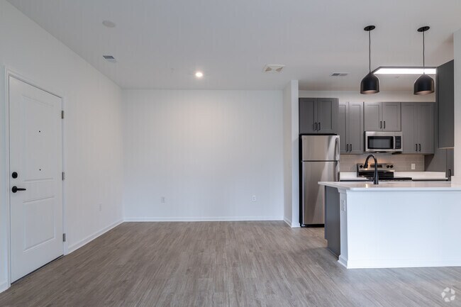 2 habitaciones, 2 baños, 996 pies cuadrados, comedor - The Fitzgerald