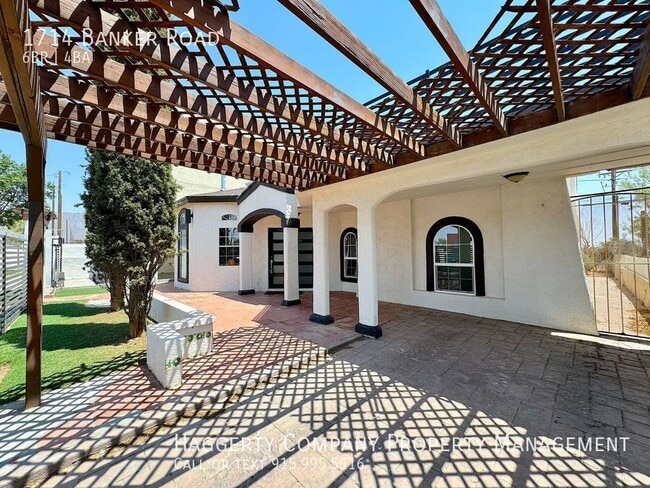 Building Photo - 1714 Banker Rd