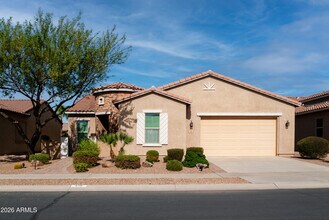 Building Photo - 416 N Questa Trail