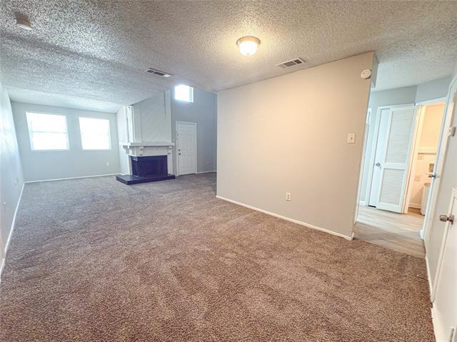 Foto del edificio - 9696 Walnut St