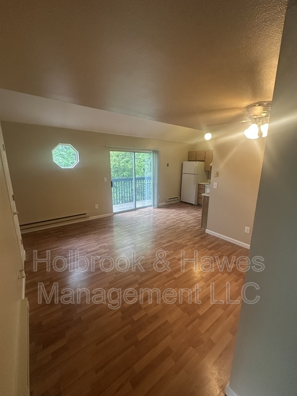 Building Photo - 4531 Boardwalk Dr