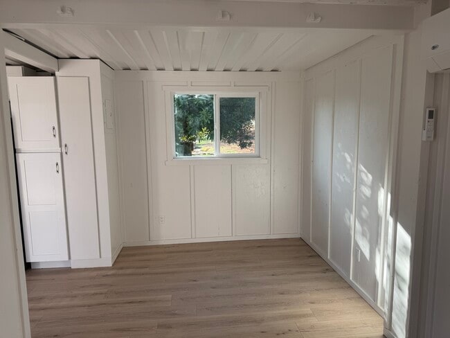 Building Photo - 2210 E Alvarado St