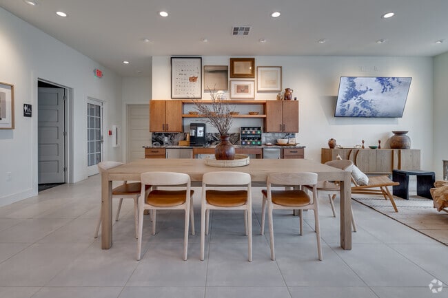 Clubhouse - The Laurel (OK)