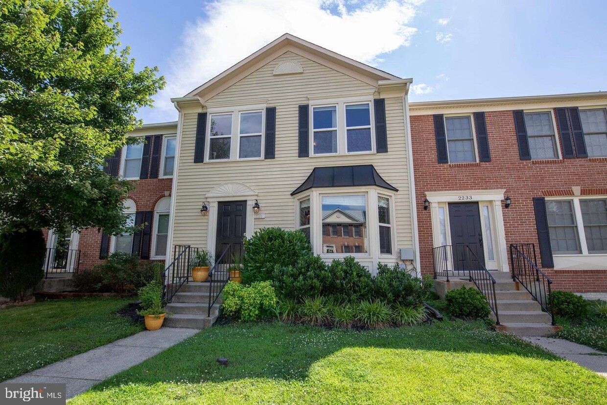 2235 Canteen Cir, Odenton, MD 21113 Townhome Rentals in Odenton MD